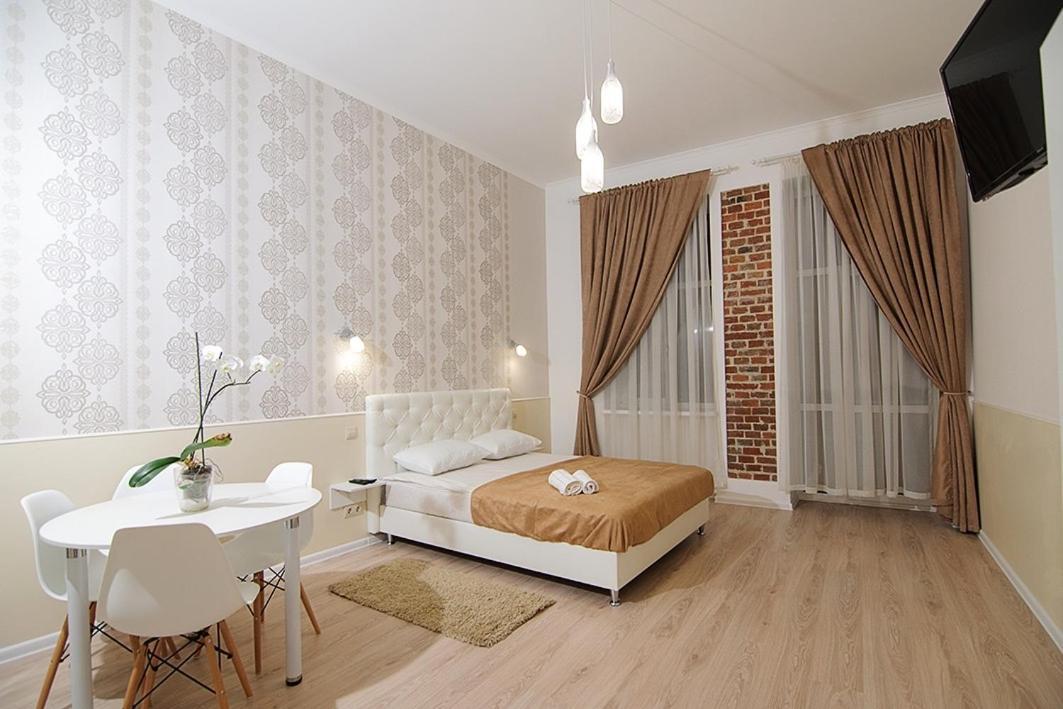 Luxury Apartment Near Rynok Square Λβιβ Εξωτερικό φωτογραφία